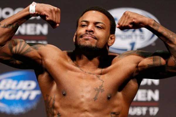 michael johnson weigh in
