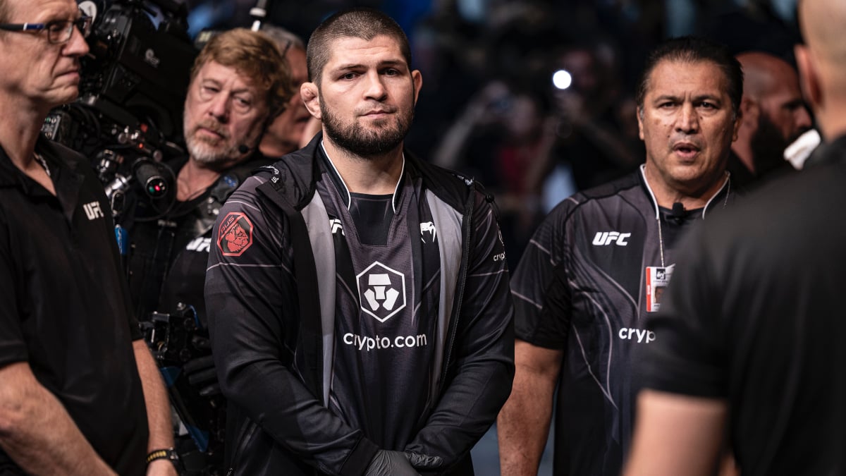 ‘It’s Over For The Diamond’ – Fans React As Islam Makhachev Reveals Khabib Nurmagomedov Will Return To His Corner At UFC 302