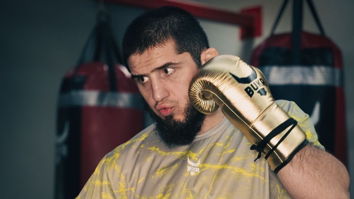 Islam Makhachev Hand Injury: Is Potential UFC 308 Title Defense Against Arman Tsarukyan In Jeopardy?