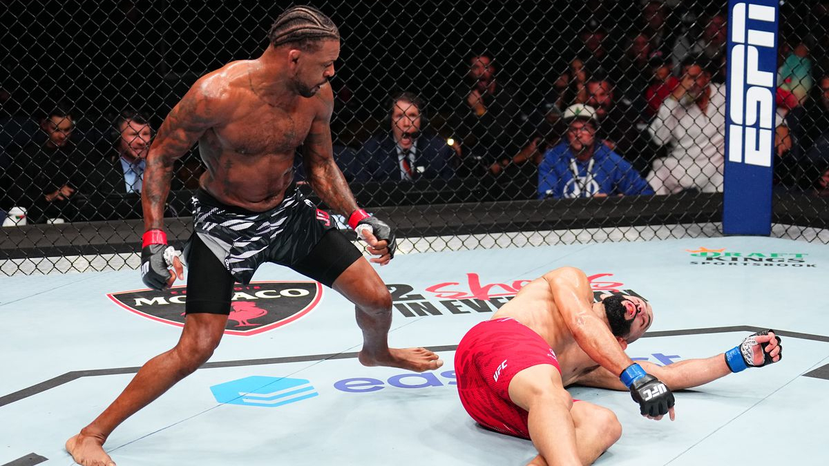 Michael Johnson Outlines Retirement Timeline After UFC Tampa, Pitches Justin Gaethje Rematch