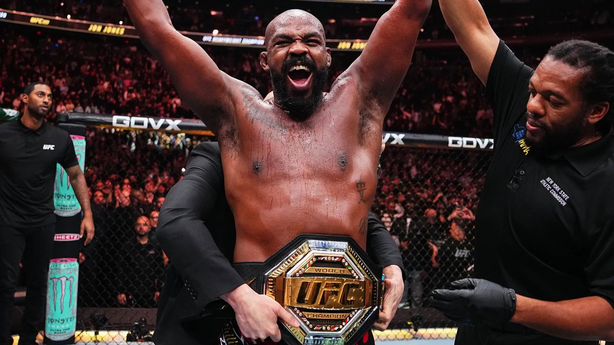 Más de 76,000 fanáticos firman una petición para que UFC se despierte de Jon Jones del título de peso pesado