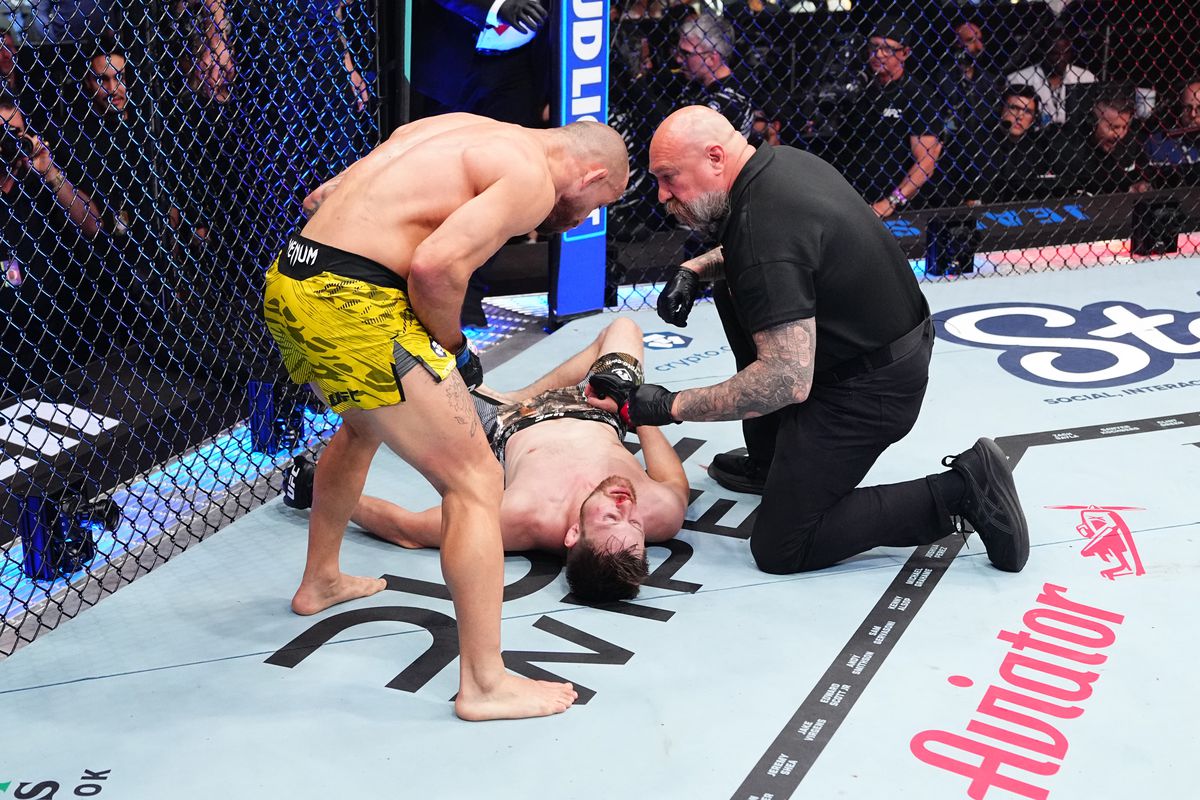 Jean Silva submits Bryce Mitchell