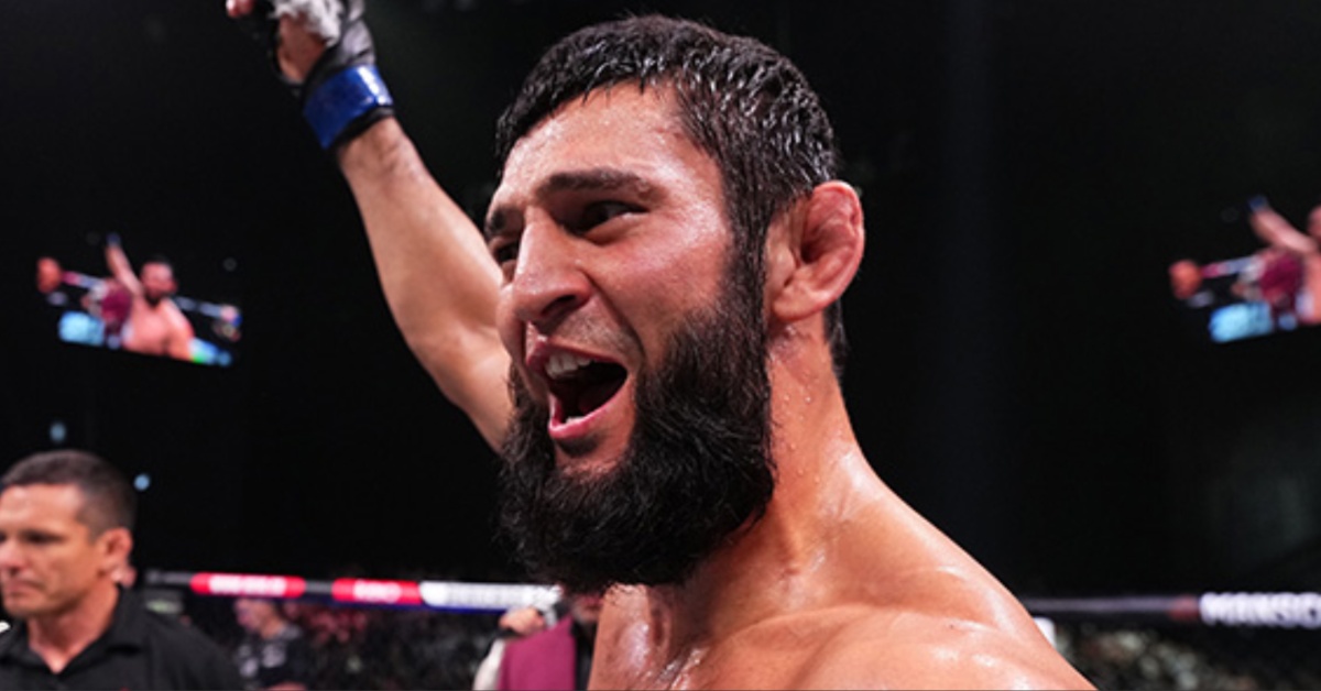 Khamzat Chimaev Calls Out Reinier de Ridder To Challenge for The UFC Middleweight Title Next
