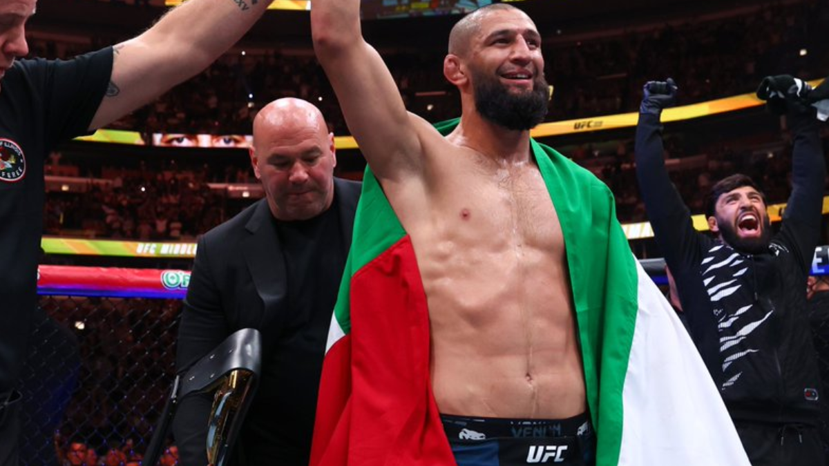 Joe Rogan nombra la amenaza potencial para el reinado de peso mediano UFC de Khamzat Chimaev