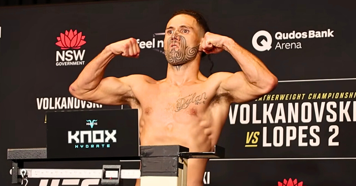 This UFC Fighter's Weigh-In Cheat Attempt Just Cost Aaron Tau His Contract Shot
