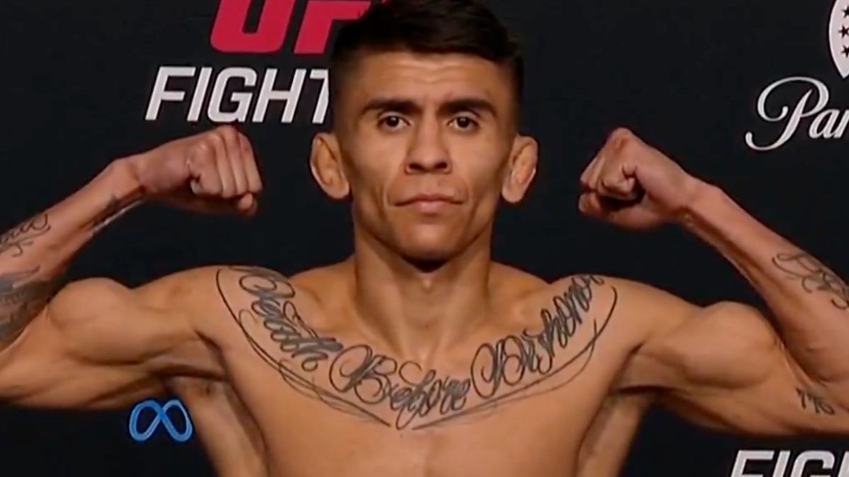 UFC Vegas 113 Weigh-Ins: Oliveira Hits Mark Amid Scrutiny