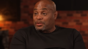 Daniel Cormier Had An Uncomfortable Conversation With Alex Pereira At The White House