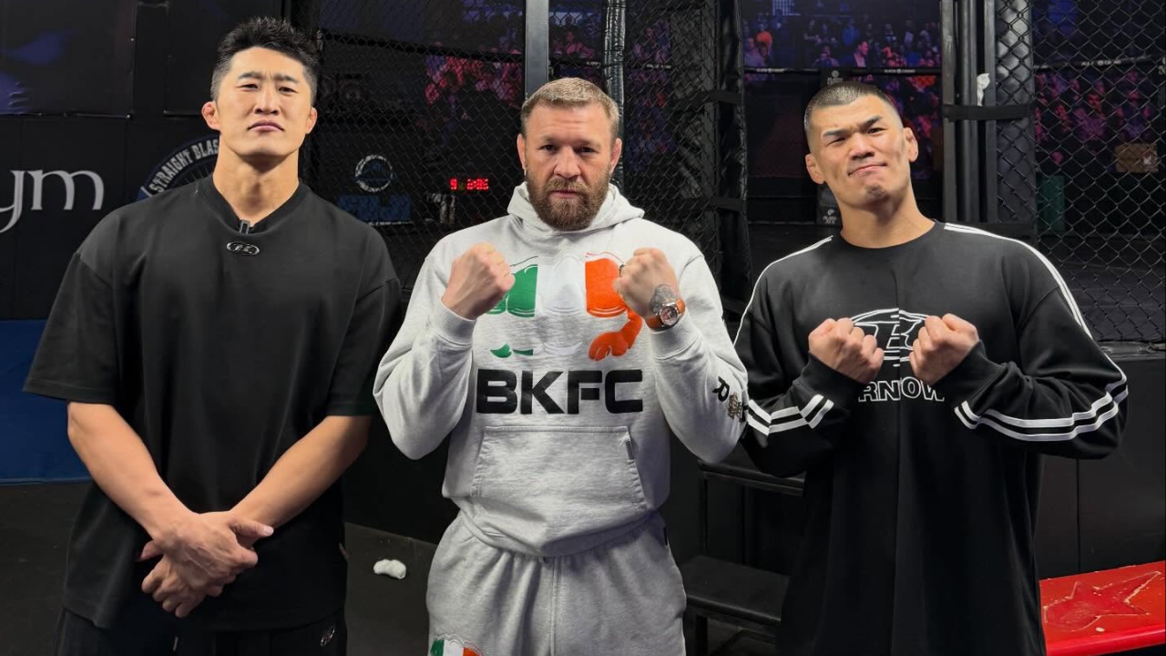 Conor McGregor Appears to Rock Dong Hyun Kim With Body Shot in SBG Ireland Sparring Footage