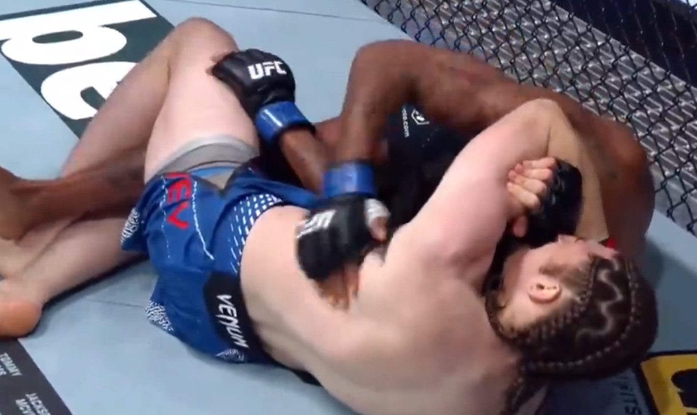 Jackson McVey Locks Up D’Arce And Submits Sedriques Dumas