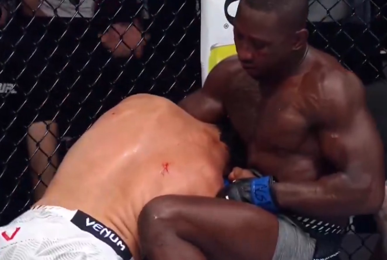 Tresean Gore Scores Upset With Submission Of Azamat Bekoev