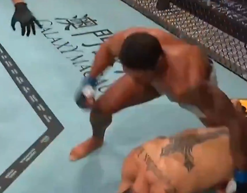 Luis Felipe Dias Cracks Yi Sak Lee For Quick Finish In Debut