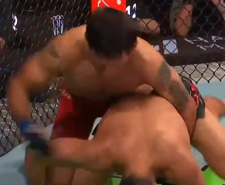 Rodrigo Vera Rattles, Drops Kangjie Zhu For KO At UFC Macau