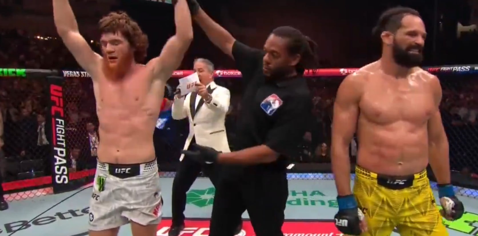 ‘Herb Dean Masterclass’ – Shara Magomedov Defeats Michel Pereira