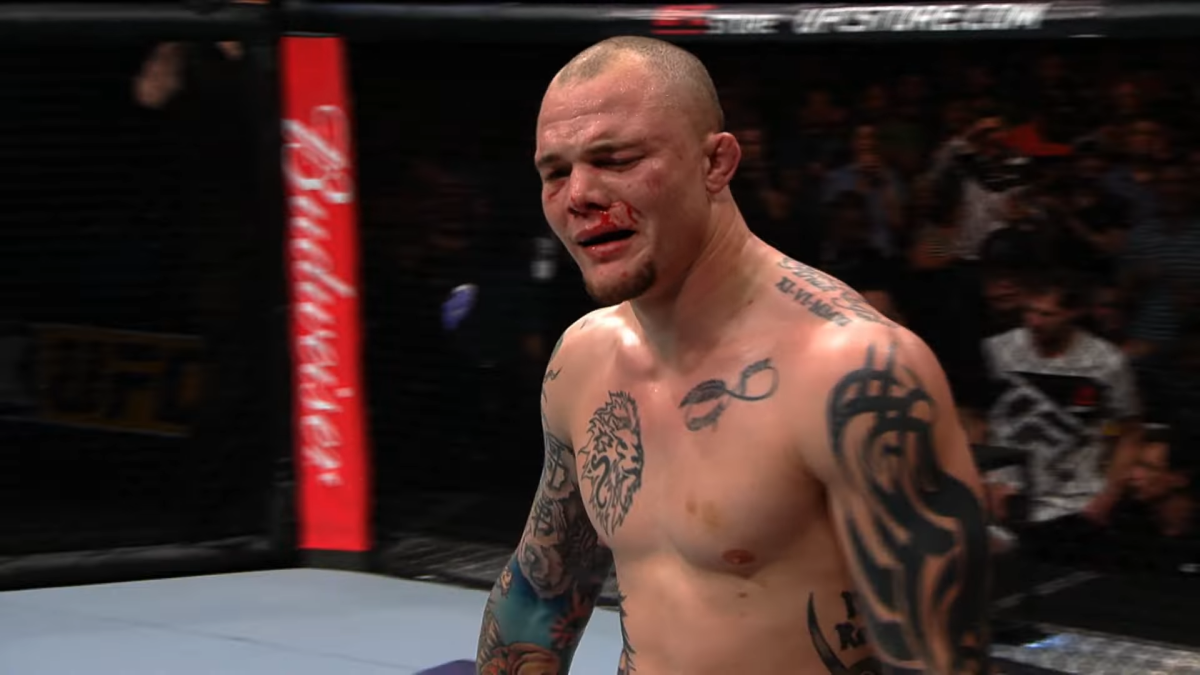 UFC Veteran Anthony Smith Accused Of Threatening To Kill Wife As Disturbing New Arrest Details Emerge UFC Veteran Anthony Smith Accused Of Threatening To Kill Wife As Disturbing New Arrest Details Emerge