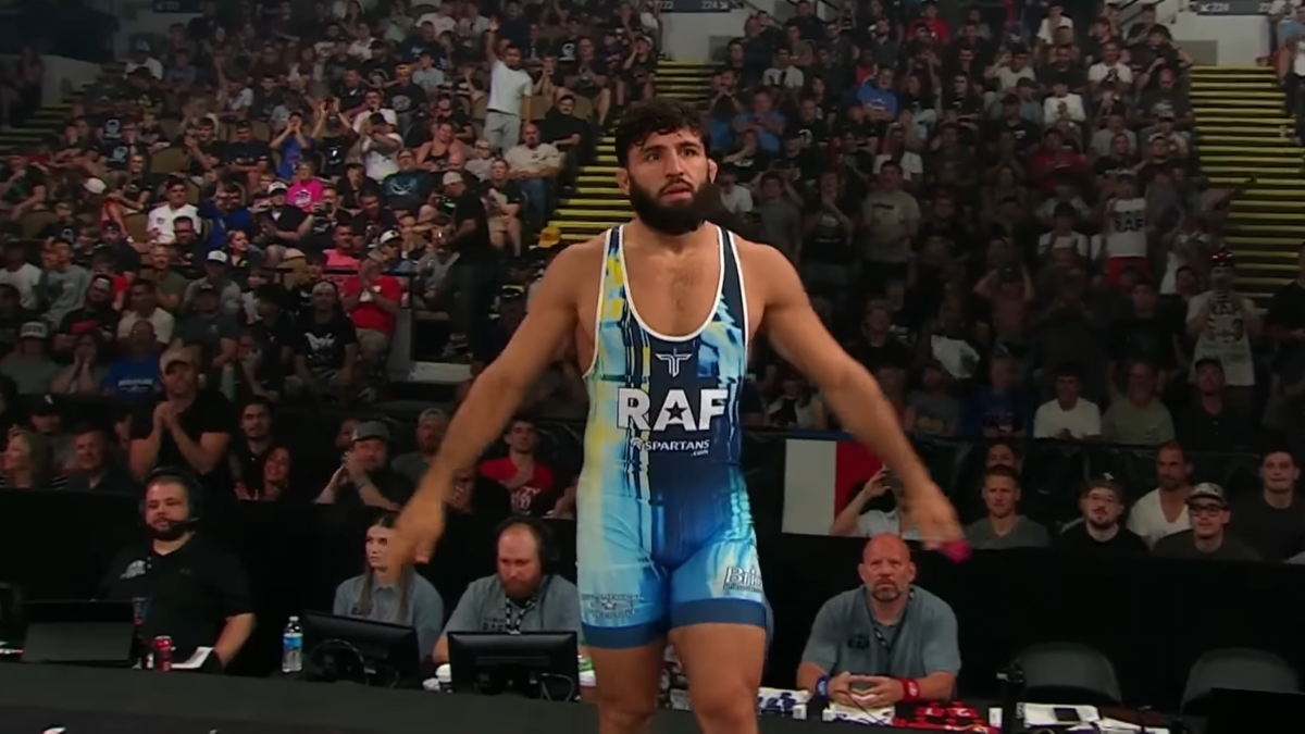 Arman Tsarukyan Books Surprise Title Fight Ahead of UFC 331 Showdown