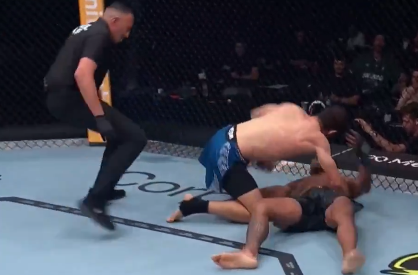 Matthieu Letho Duclos Lands One-Hitter Quitter in Paris Matthieu Letho Duclos made a statement in his UFC debut. In front of a native crowd during the UFC Paris prelims, he nee... News · 4m ago · TA Thomas Albano