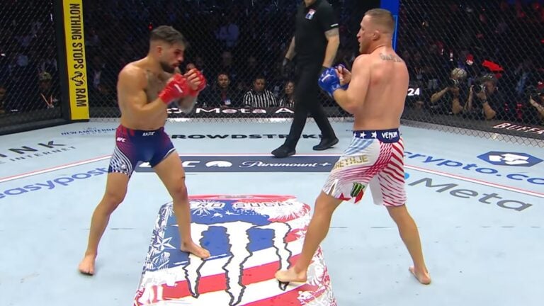 Javier Mendez Compares Topuria vs Gaethje To Khabib's Biggest Win