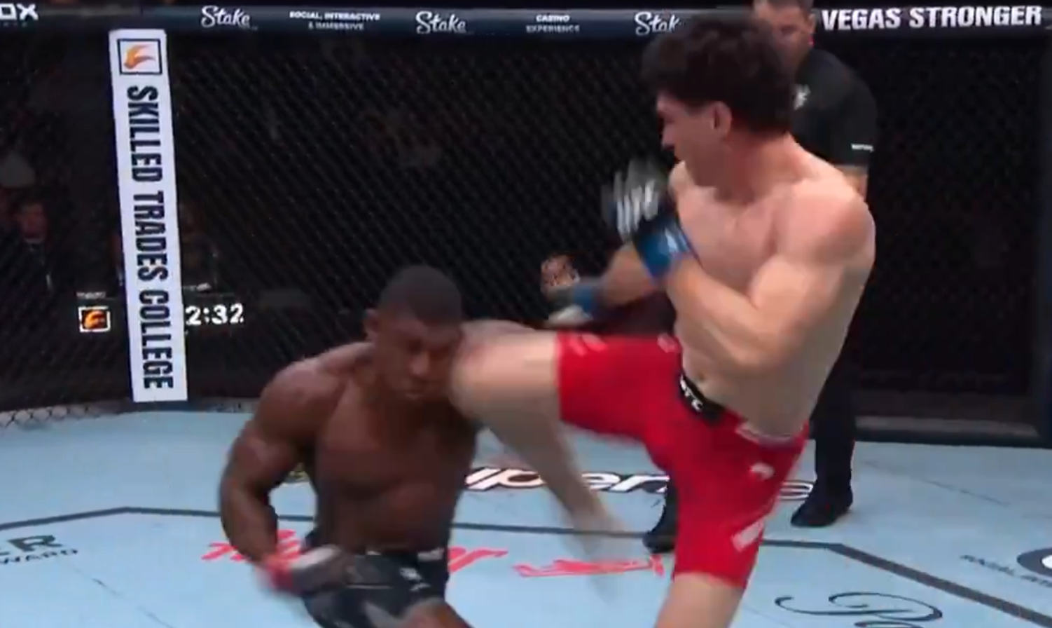 Mike Malott KOs Joaquin Buckley with Violent Knee